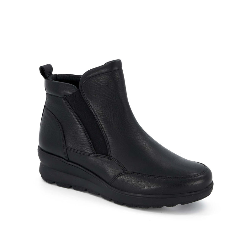 EDDA ANKLE BOOTS